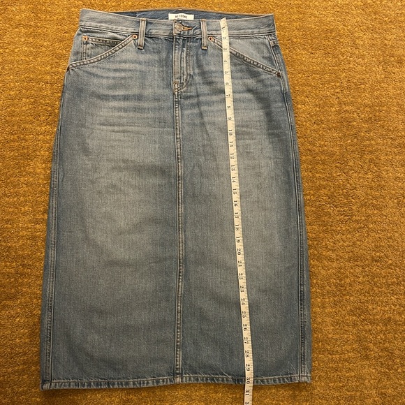 RE/DONE Mid-Rise Midi Denim Skirt 🩵 Size 26 | Color: Vintage Flow - Picture 5 of 10